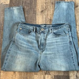 Levi Junior Denizen Mom Jeans